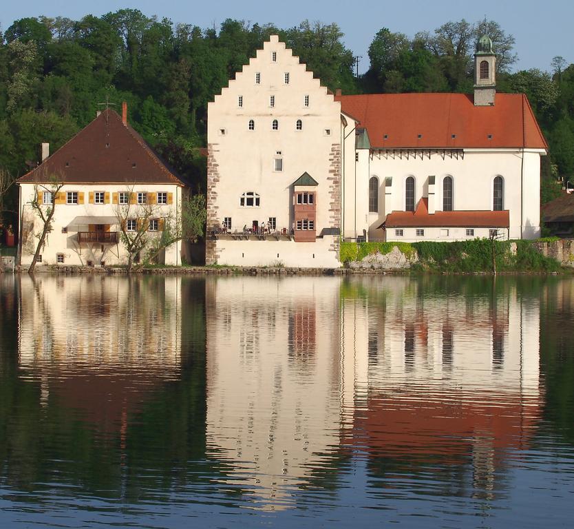 Schlosshotel Beuggen Karsau エクステリア 写真